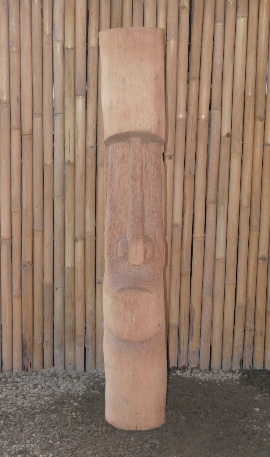 Product image 6 of the product “Tiki Statue Polynesia style. From coconut palm 150cm Height. Approx. 24cm dia. Model 5 - Rapa Nui ”